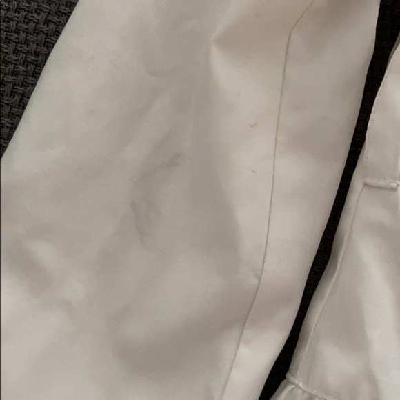 EXPRESS - Picture 2 of 6